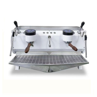 Commerciële semi-automatische espressomaker met drievoudige ketels en programmeerbare functie