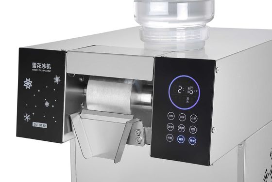 1300W automatische commerciële sneeuwvlokken ijs scheermachine met variabele snelheidsfunctie
