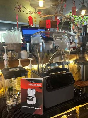 1800W Plastic Housing IJsdranken Smoothie Blender Voor Restaurant 65db